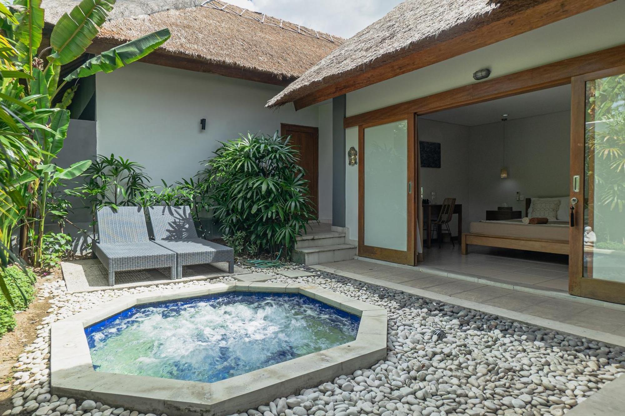 Balinea Holiday Home Seminyak  Ngoại thất bức ảnh