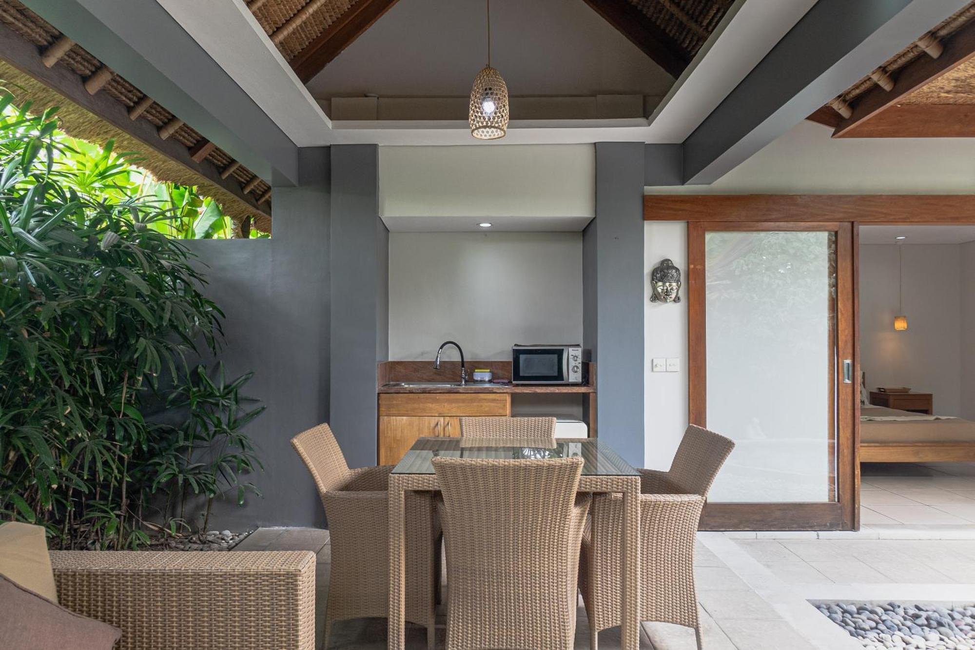Balinea Holiday Home Seminyak  Ngoại thất bức ảnh