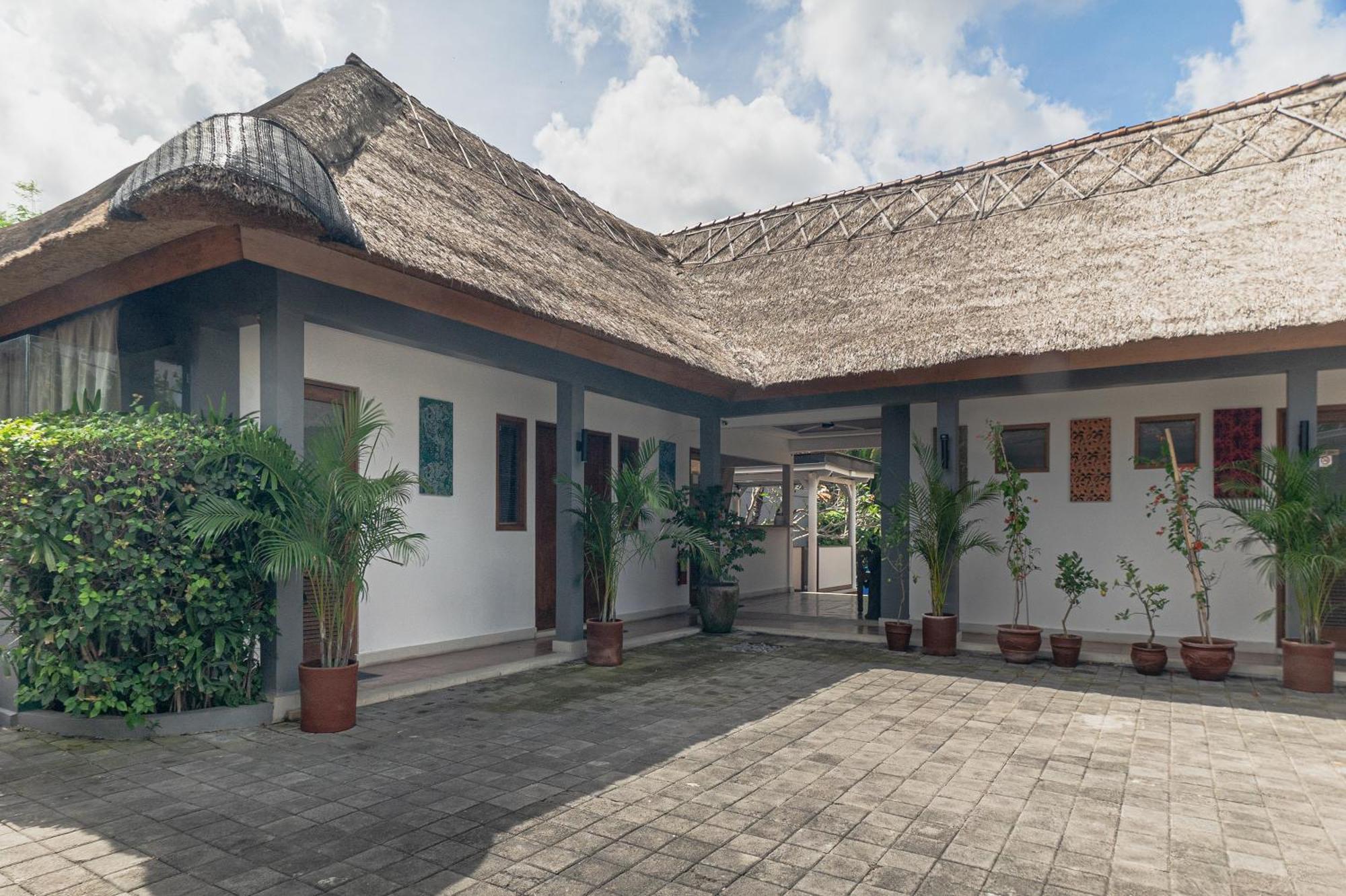 Balinea Holiday Home Seminyak  Ngoại thất bức ảnh