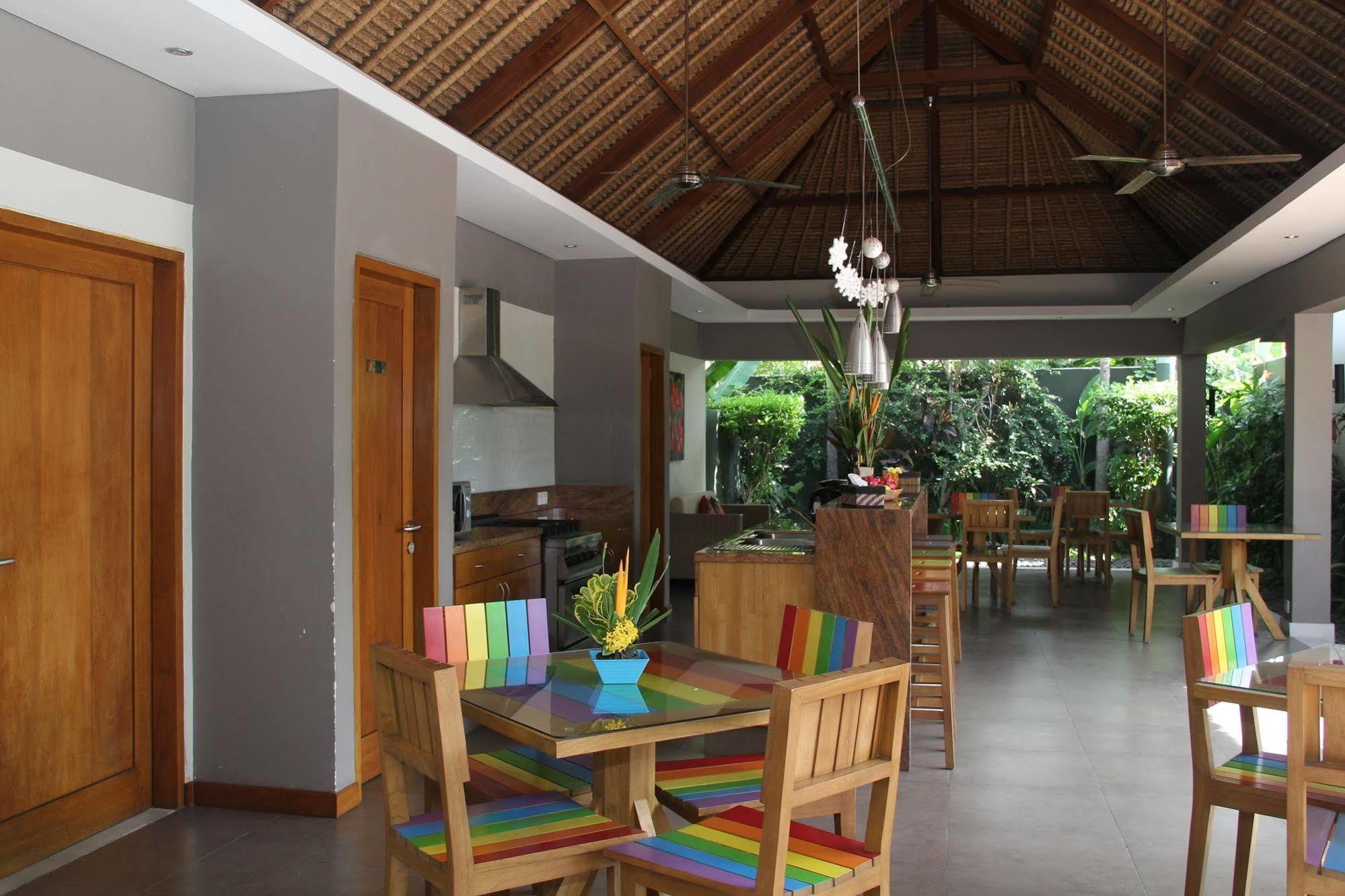 Balinea Holiday Home Seminyak  Ngoại thất bức ảnh